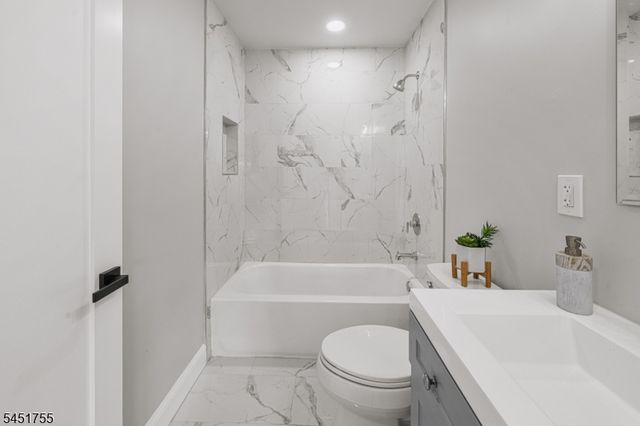 1221 Charter St, Piscataway Twp., NJ 08854