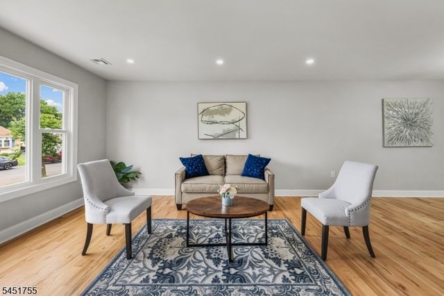 1221 Charter St, Piscataway Twp., NJ 08854