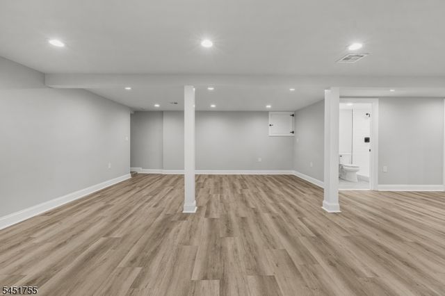 1221 Charter St, Piscataway Twp., NJ 08854