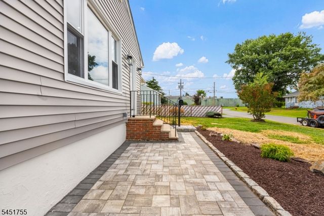 1221 Charter St, Piscataway Twp., NJ 08854