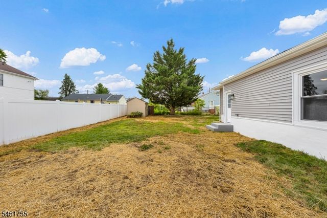 1221 Charter St, Piscataway Twp., NJ 08854
