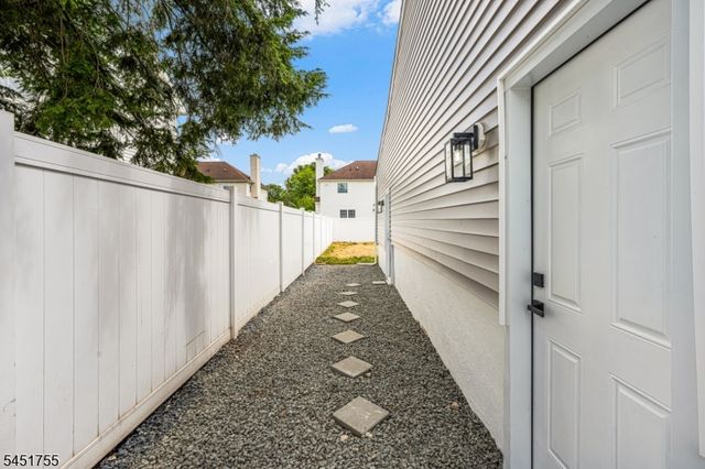 1221 Charter St, Piscataway Twp., NJ 08854
