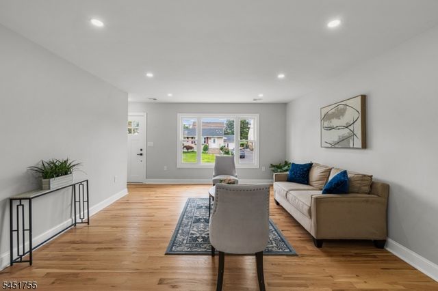 1221 Charter St, Piscataway Twp., NJ 08854