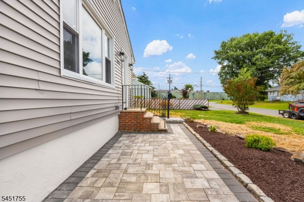 1221 Charter St, Piscataway Twp., NJ 08854 — photo 4