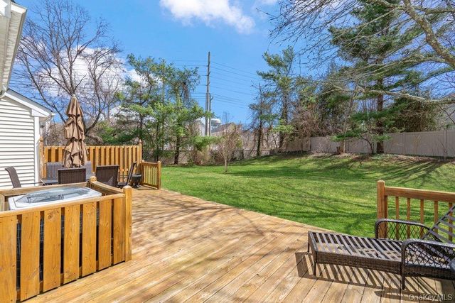 62 Mystic Circle, Bay Shore, NY 11706
