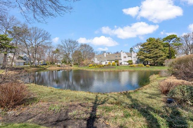 62 Mystic Circle, Bay Shore, NY 11706