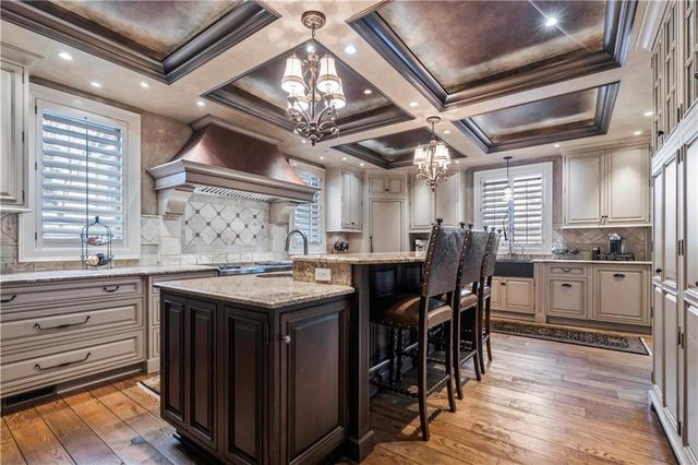 5217 Walmer Street, Mission, KS 66202