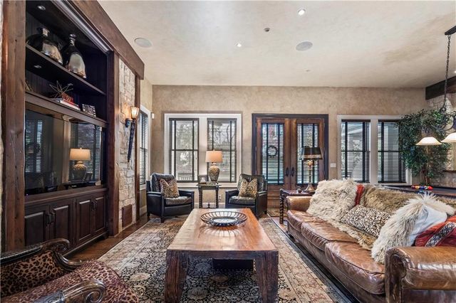 5217 Walmer Street, Mission, KS 66202