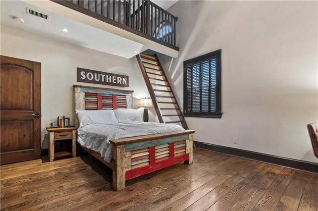 5217 Walmer Street, Mission, KS 66202