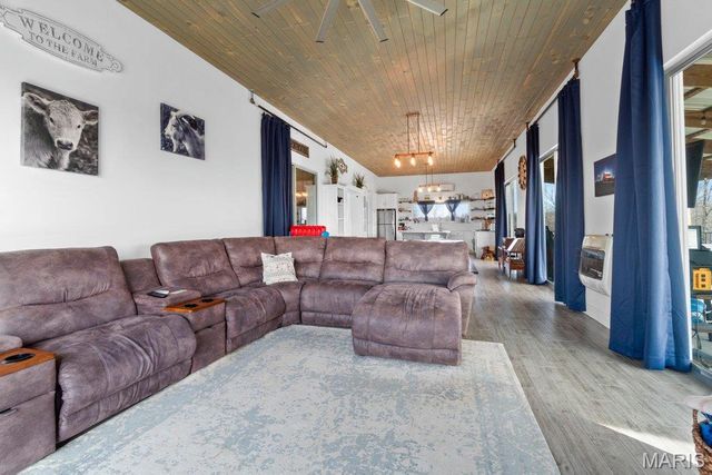 555 Morning Star Circle, Perryville, MO 63775