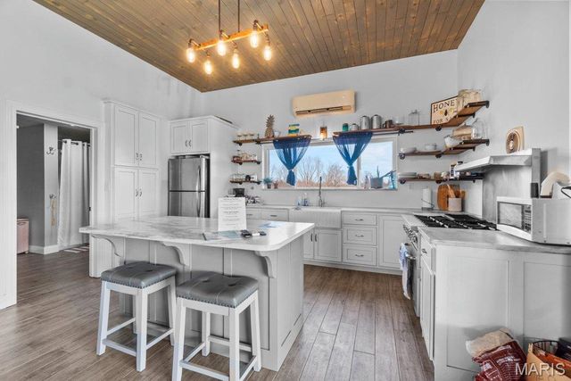 555 Morning Star Circle, Perryville, MO 63775