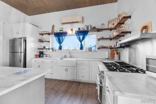 555 Morning Star Circle, Perryville, MO 63775