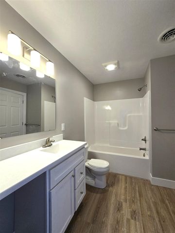 500 E State Road, Hastings, MI 49058