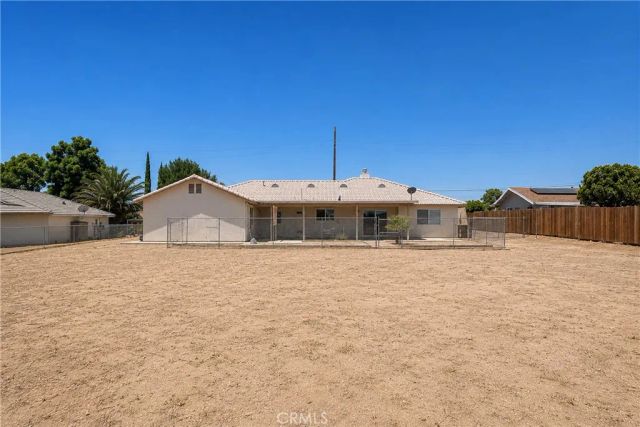 17482 Walnut, Hesperia, CA 92345