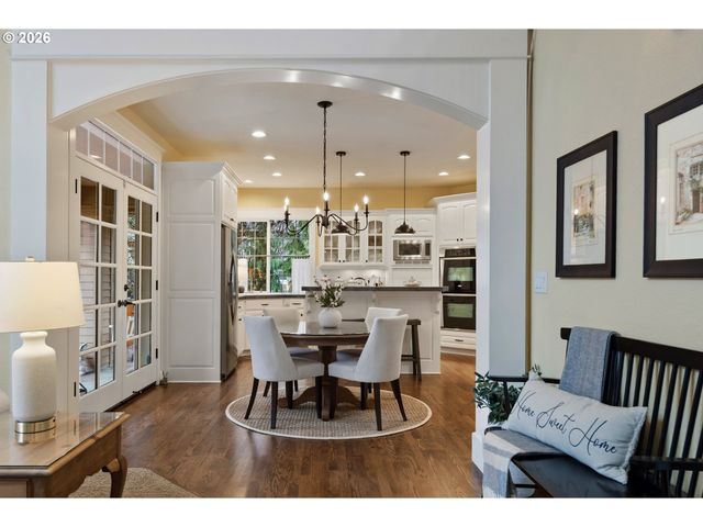 902 Ne 47TH Ave, Hillsboro, OR 97124