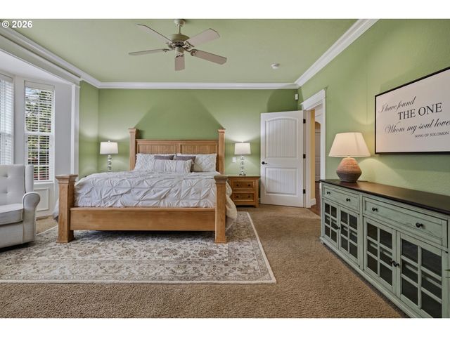 902 Ne 47TH Ave, Hillsboro, OR 97124