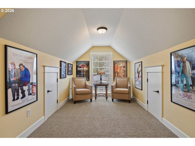 902 Ne 47TH Ave, Hillsboro, OR 97124