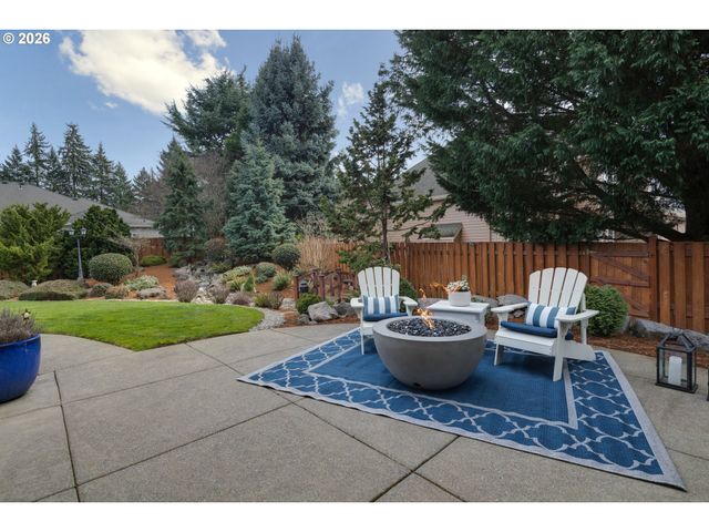 902 Ne 47TH Ave, Hillsboro, OR 97124