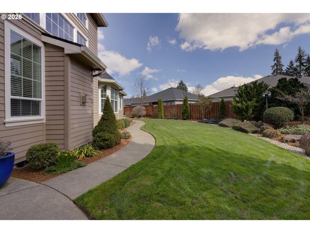 902 Ne 47TH Ave, Hillsboro, OR 97124