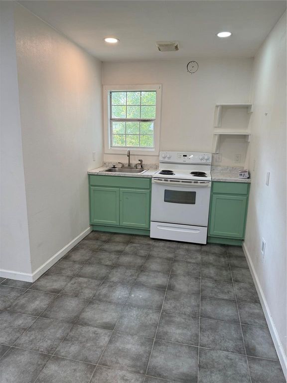 7003 Hoffman B Street, Houston, TX 77028