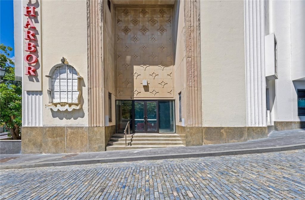 201-202 TIZOL STREET, San Juan, PR 00901