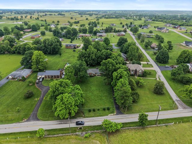 1266 Lexington Road, Harrodsburg, KY 40330
