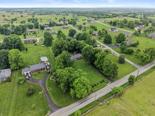 1266 Lexington Road, Harrodsburg, KY 40330