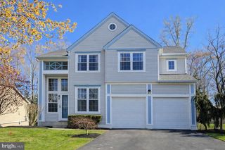 98 HARVARD CIR, Princeton, NJ 08540