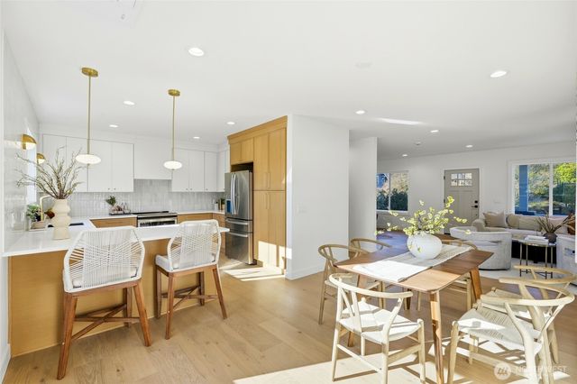 215 N 58th Street, Seattle, WA 98103