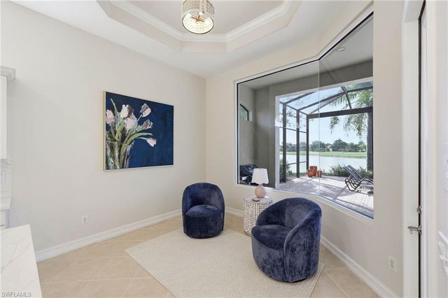 8950 Shenendoah CIR, Naples, FL 34113