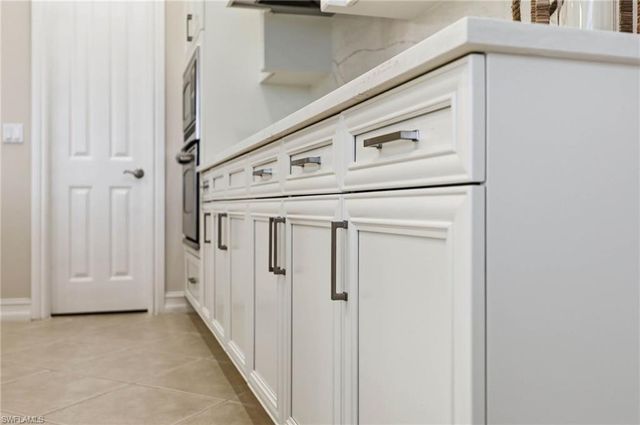 8950 Shenendoah CIR, Naples, FL 34113