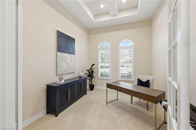 8950 Shenendoah CIR, Naples, FL 34113