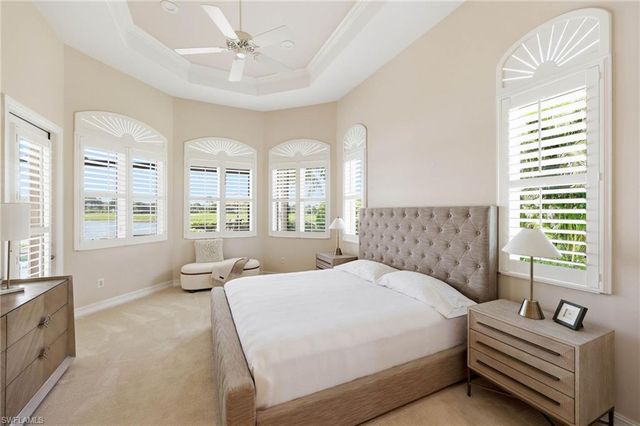 8950 Shenendoah CIR, Naples, FL 34113