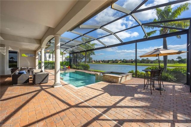 8950 Shenendoah CIR, Naples, FL 34113