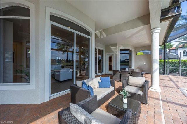8950 Shenendoah CIR, Naples, FL 34113