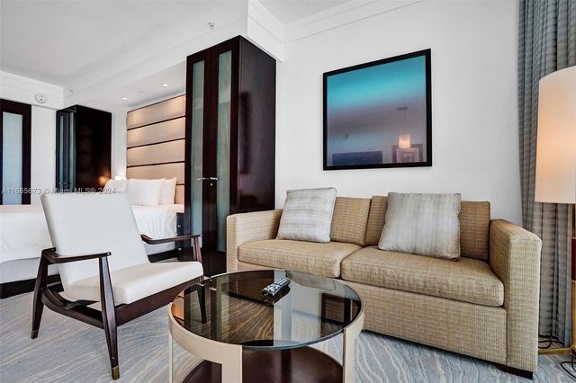 4391 Collins Ave 915, Miami Beach, FL 33140