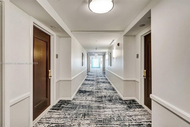 4391 Collins Ave 915, Miami Beach, FL 33140