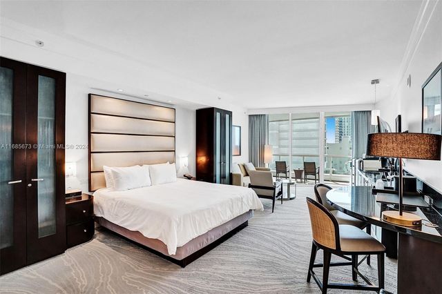 4391 Collins Ave 915, Miami Beach, FL 33140