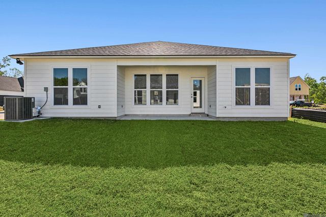 1512 Alum Creek Dr, Baton Rouge, LA 70820