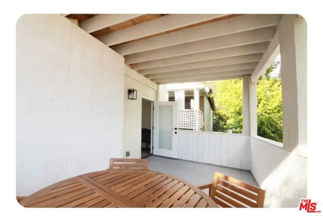 9040 Phyllis Avenue D, West Hollywood, CA 90069