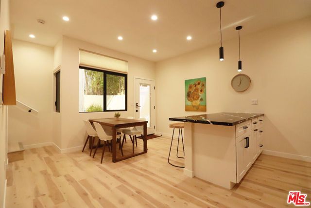 9040 Phyllis Avenue D, West Hollywood, CA 90069