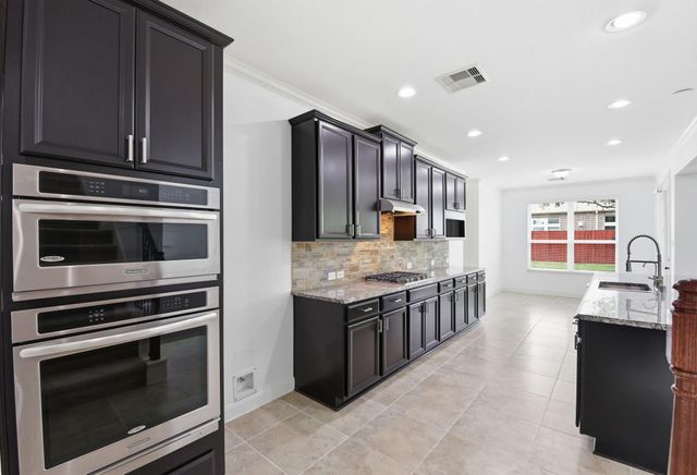 6010 Green Meadows Lane, Katy, TX 77493