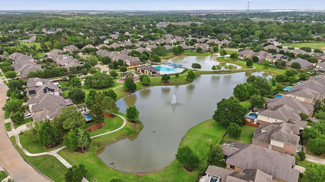 6010 Green Meadows Lane, Katy, TX 77493