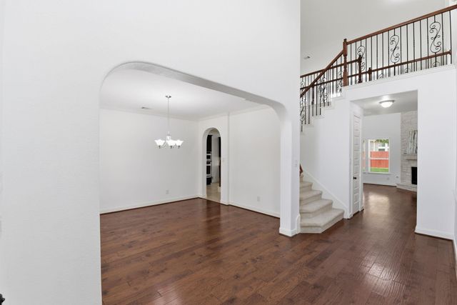 6010 Green Meadows Lane, Katy, TX 77493