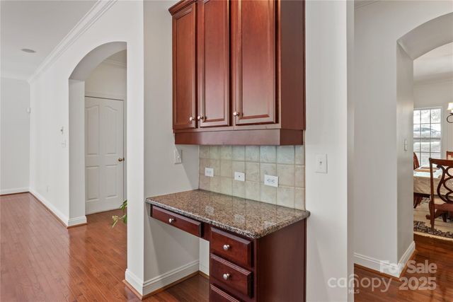 8914 Landsdowne Avenue, Harrisburg, NC 28075
