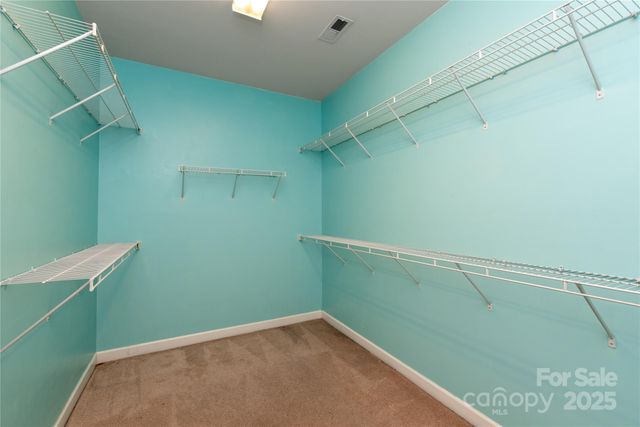 8914 Landsdowne Avenue, Harrisburg, NC 28075