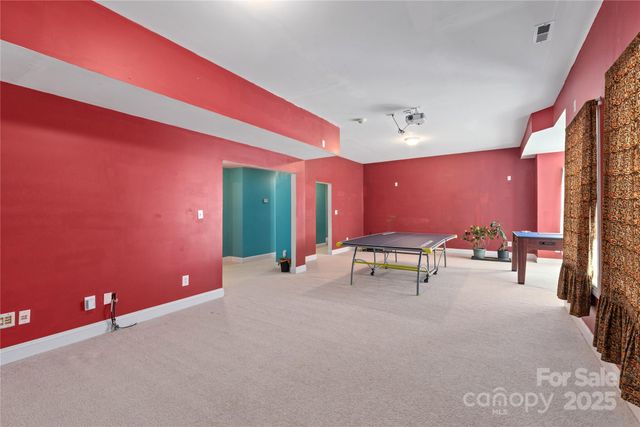 8914 Landsdowne Avenue, Harrisburg, NC 28075