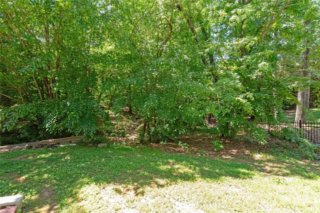 8914 Landsdowne Avenue, Harrisburg, NC 28075