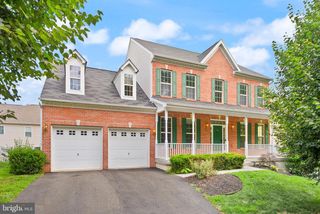 35512 COLLINGTON DR, Round Hill, VA 20141