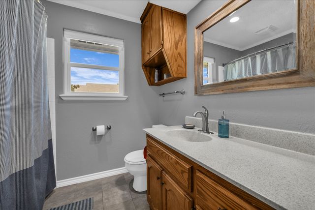 232 Crescent, Hewitt, TX 76643